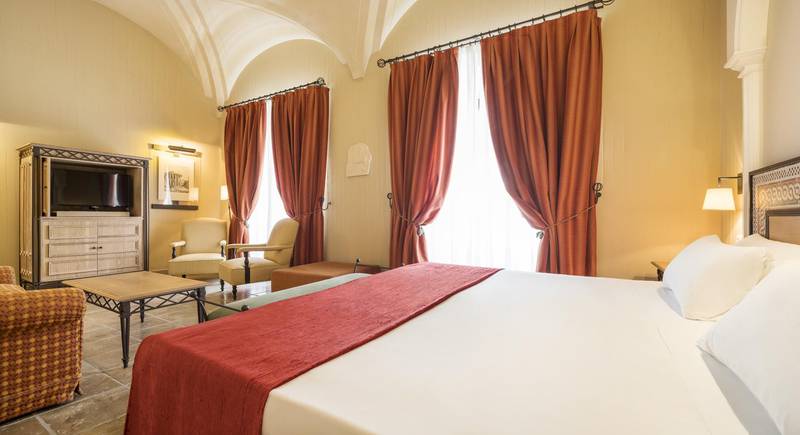 Junior suite ilunion mérida palace Hotel ILUNION Mérida Palace