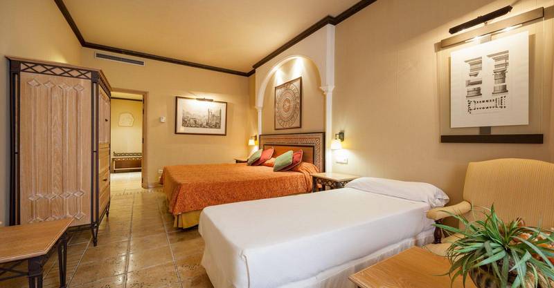  Hotel ILUNION Mérida Palace