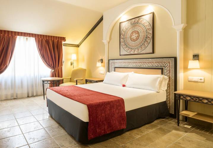 Habitación doble ilunion mérida palace Hotel ILUNION Mérida Palace