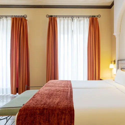 contacto hotel ILUNION Mérida Palace contacto hotel merida